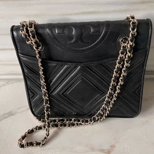 Fleming Shoulder Bag. Tory Burch - very gently used